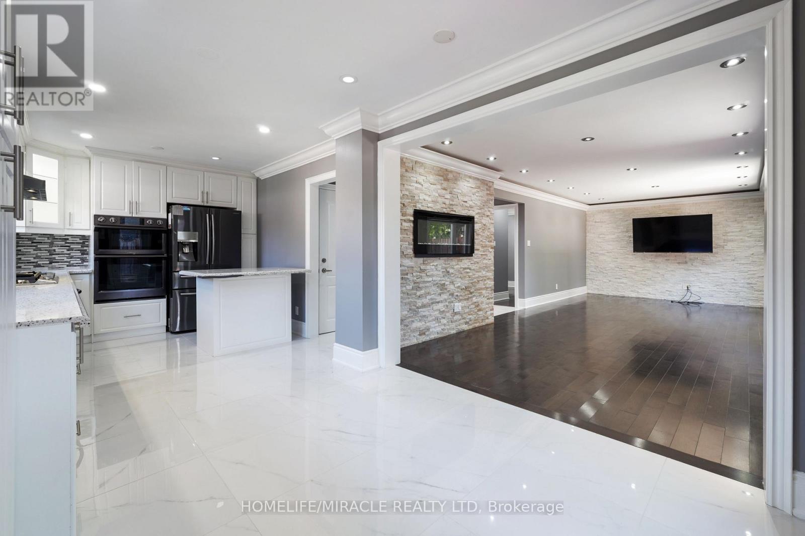 70 Cockburn Drive, Toronto, Ontario  M1C 2T2 - Photo 10 - E13627254