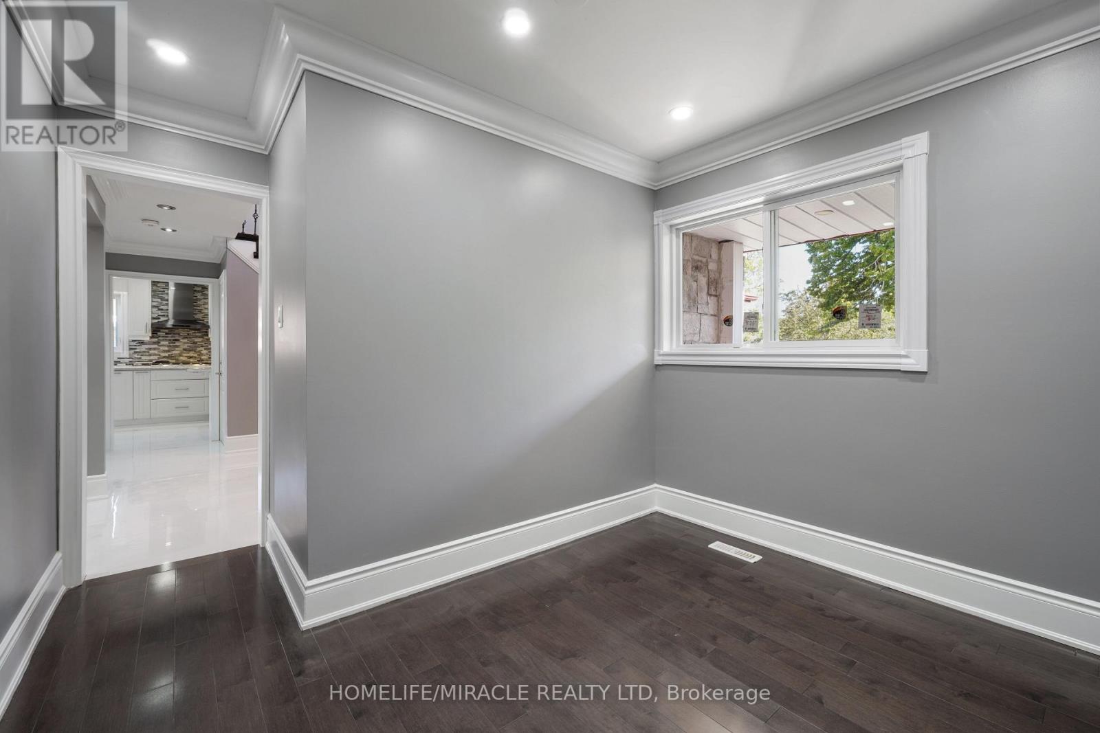 70 Cockburn Drive, Toronto, Ontario  M1C 2T2 - Photo 4 - E13627254