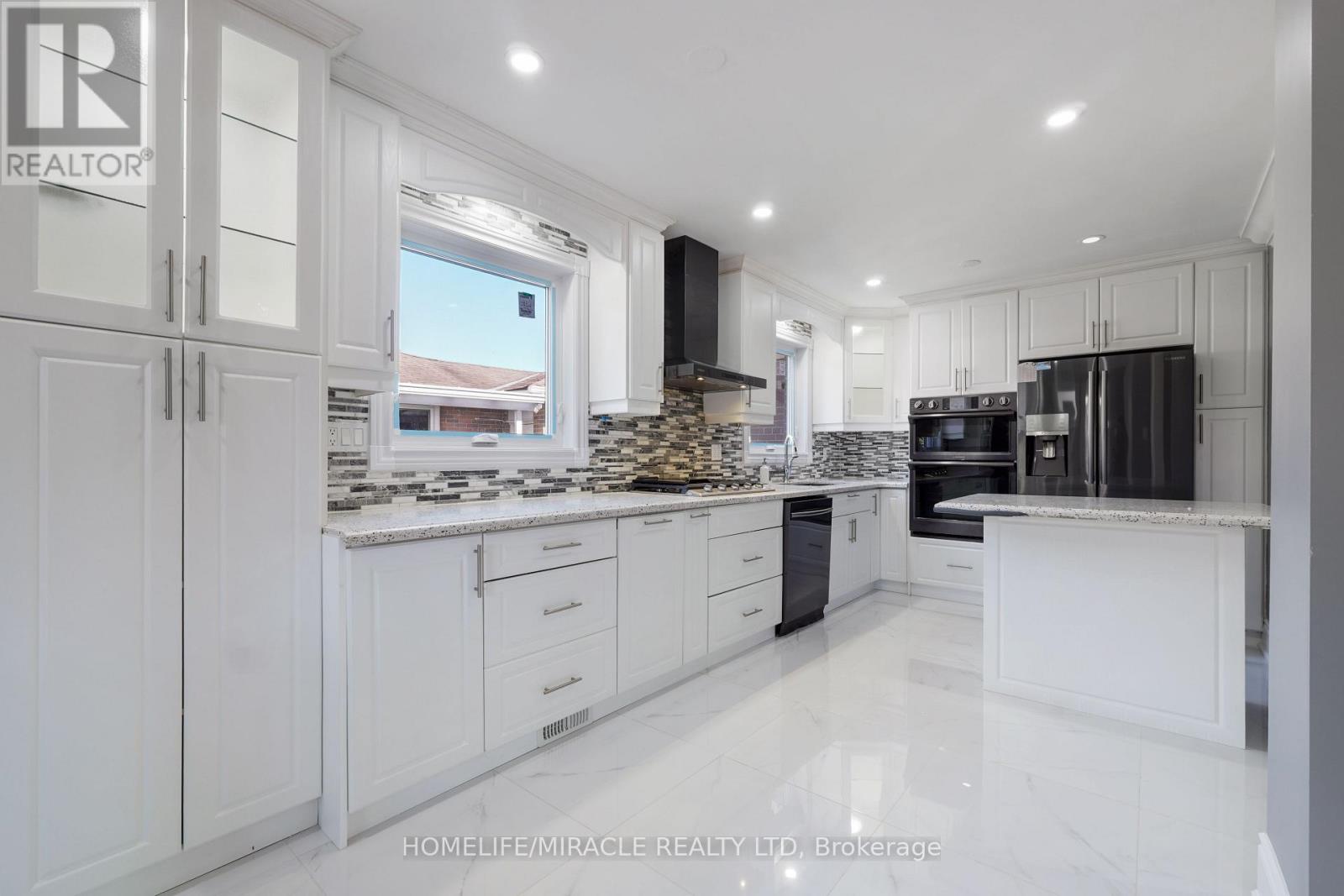 70 Cockburn Drive, Toronto, Ontario  M1C 2T2 - Photo 8 - E13627254