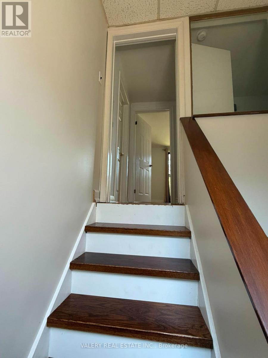 425 Livingston Road N, Toronto, Ontario  M1E 1M5 - Photo 5 - E13627316