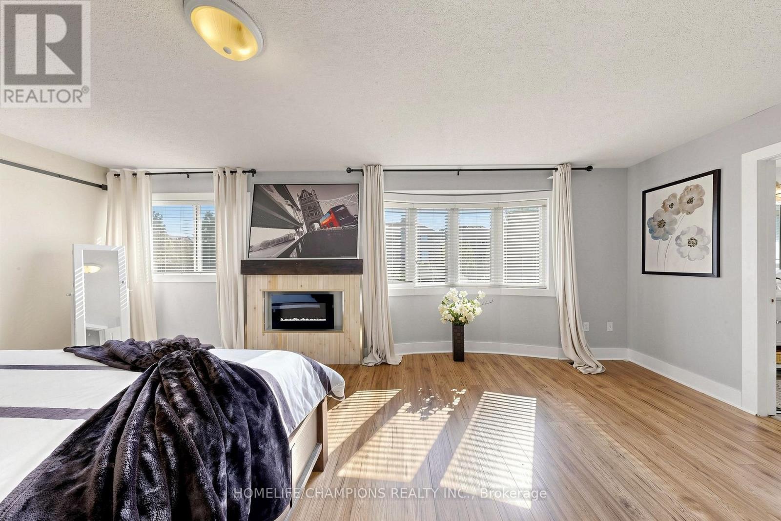 19 Tweedie Crescent, Whitby, Ontario  L1P 1X4 - Photo 31 - E13627352