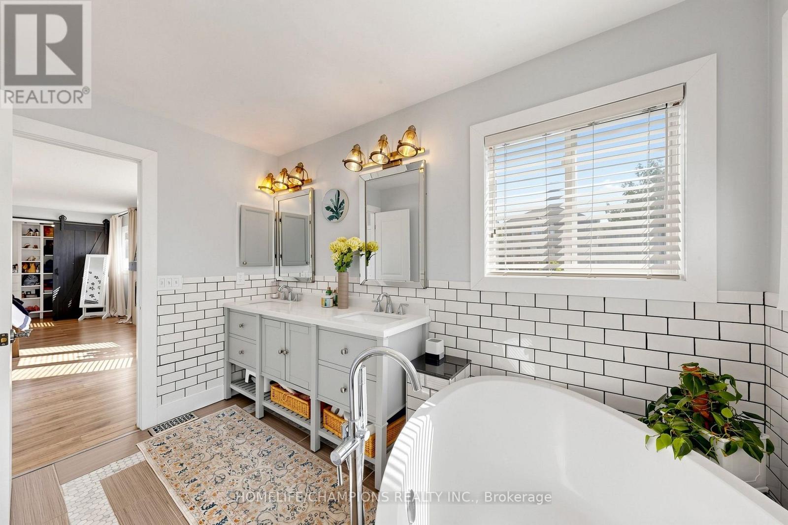 19 Tweedie Crescent, Whitby, Ontario  L1P 1X4 - Photo 35 - E13627352