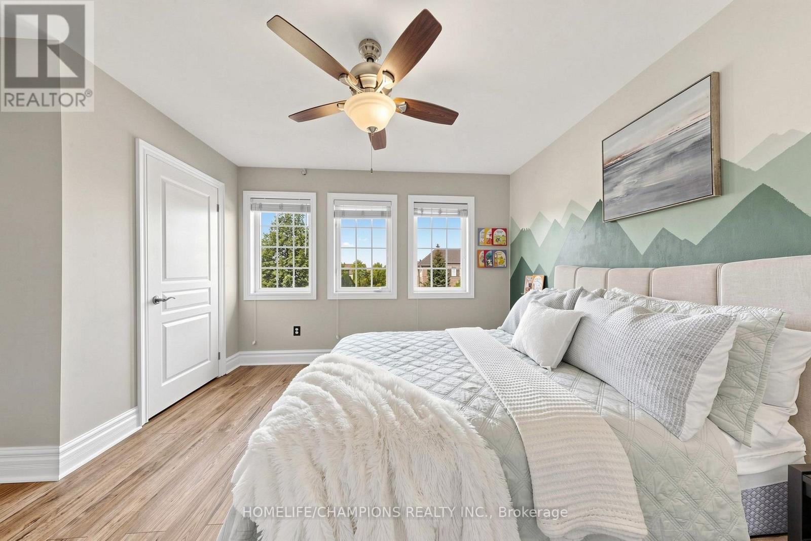 19 Tweedie Crescent, Whitby, Ontario  L1P 1X4 - Photo 38 - E13627352