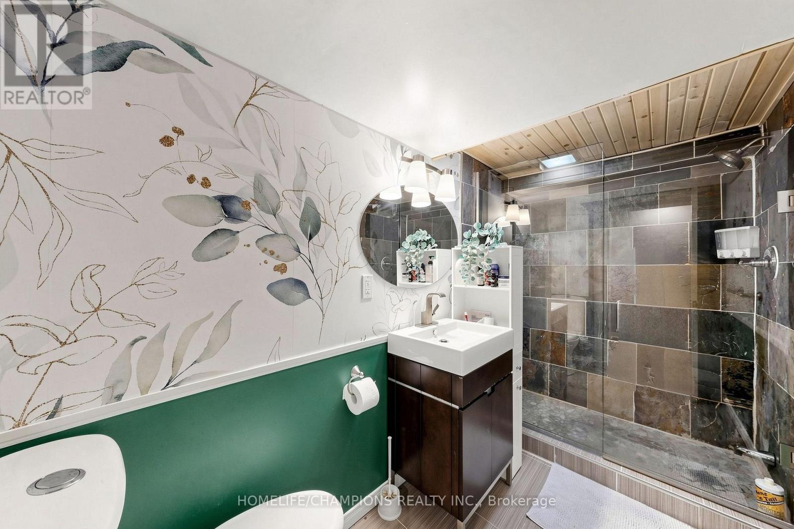 19 Tweedie Crescent, Whitby, Ontario  L1P 1X4 - Photo 45 - E13627352
