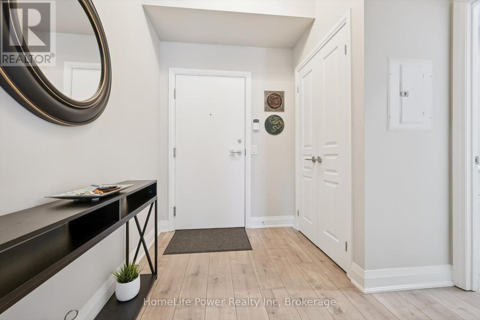 1201 - 1 Hurontario Street, Mississauga, Ontario  L5G 0A3 - Photo 12 - W13627308