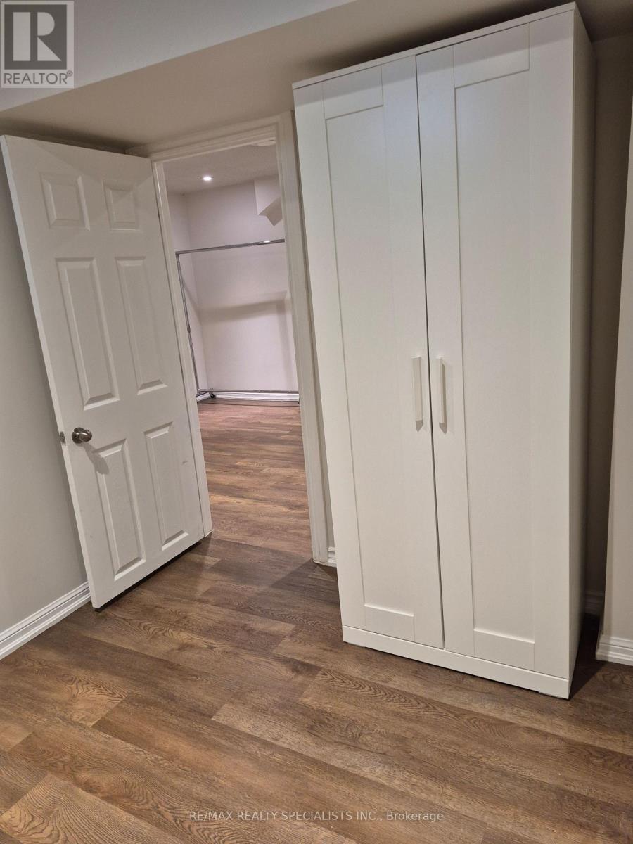 Lower - 353 Brownridge Drive, Vaughan, Ontario L4J 5X2 - Photo 11 - N13627314