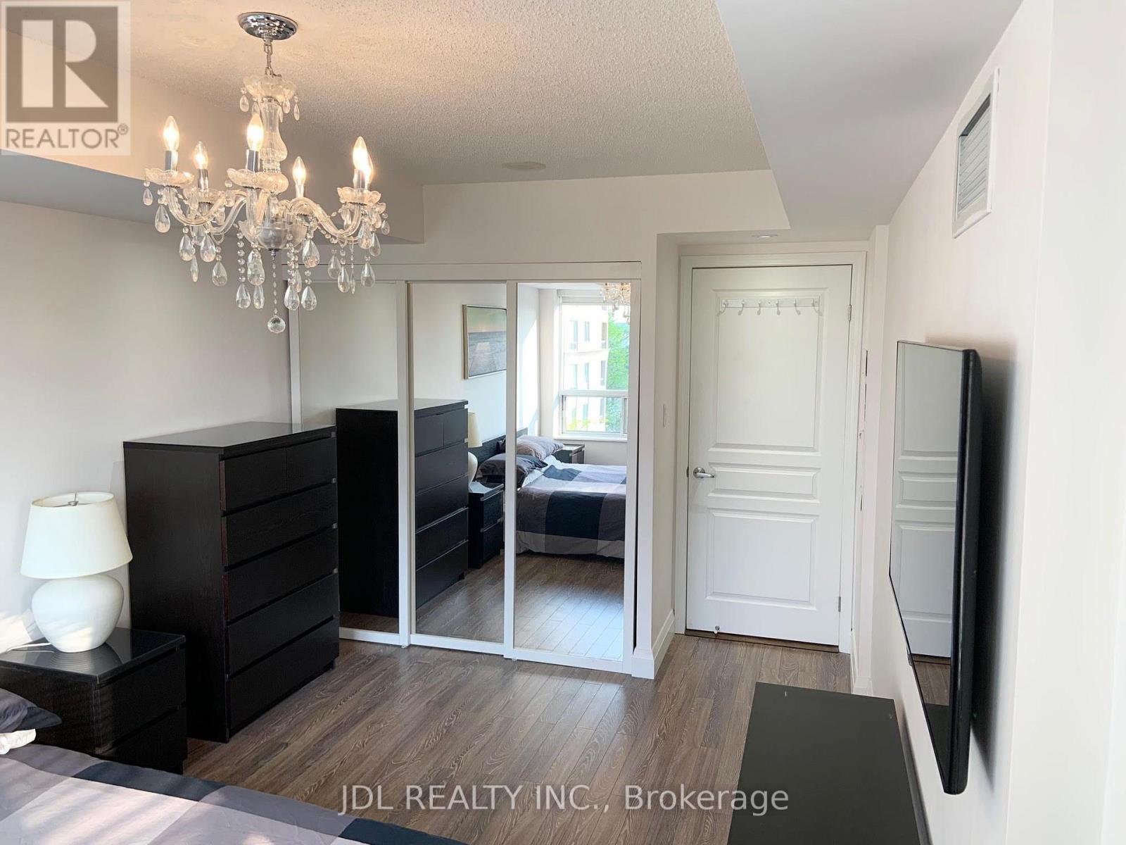 403 - 19 Northern Heights Drive, Richmond Hill, Ontario L4B 4M4 - Photo 6 - N13627384