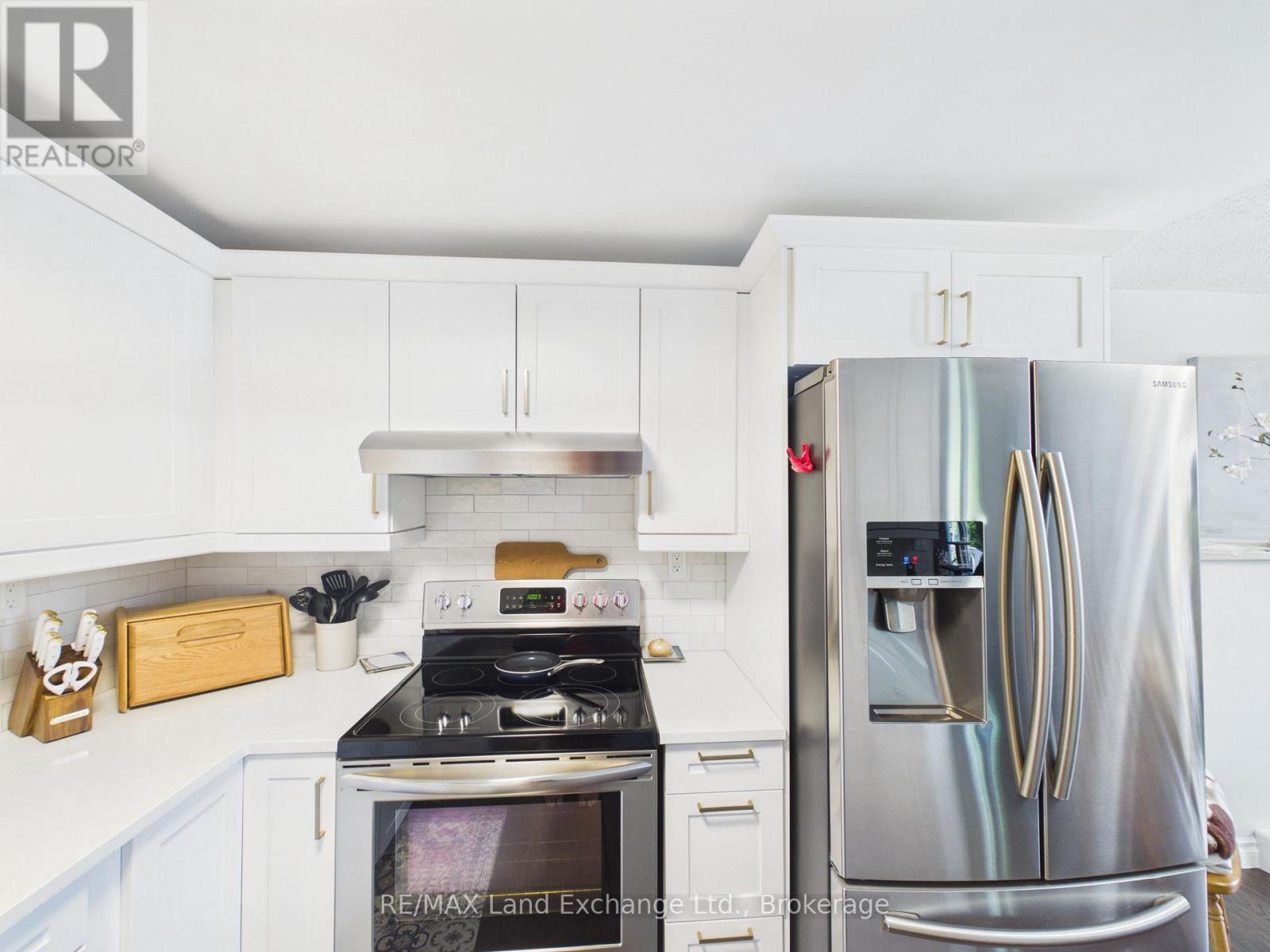 739 Palmateer Drive, Kincardine, Ontario  N2Z 1R8 - Photo 9 - X13627252