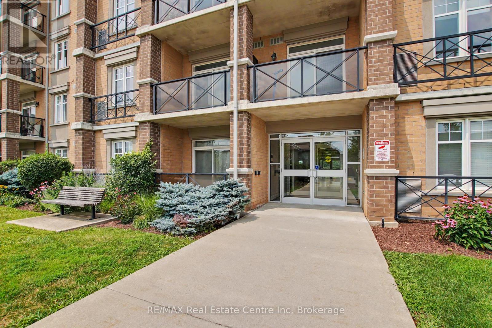 410 - 2 Colonial Drive, Guelph, Ontario  N1L 0K8 - Photo 2 - X13627372