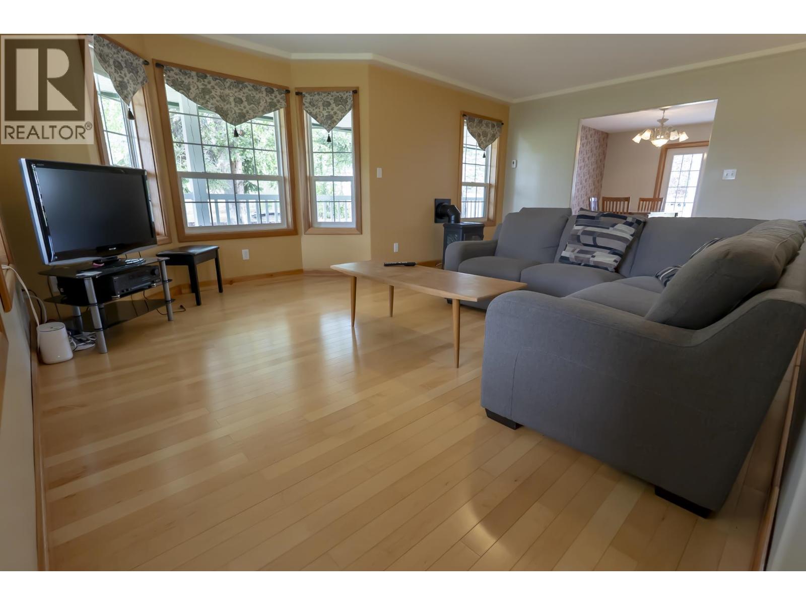 634 Robin Road, Fort St. James, British Columbia  V0J 1P0 - Photo 17 - R3148976