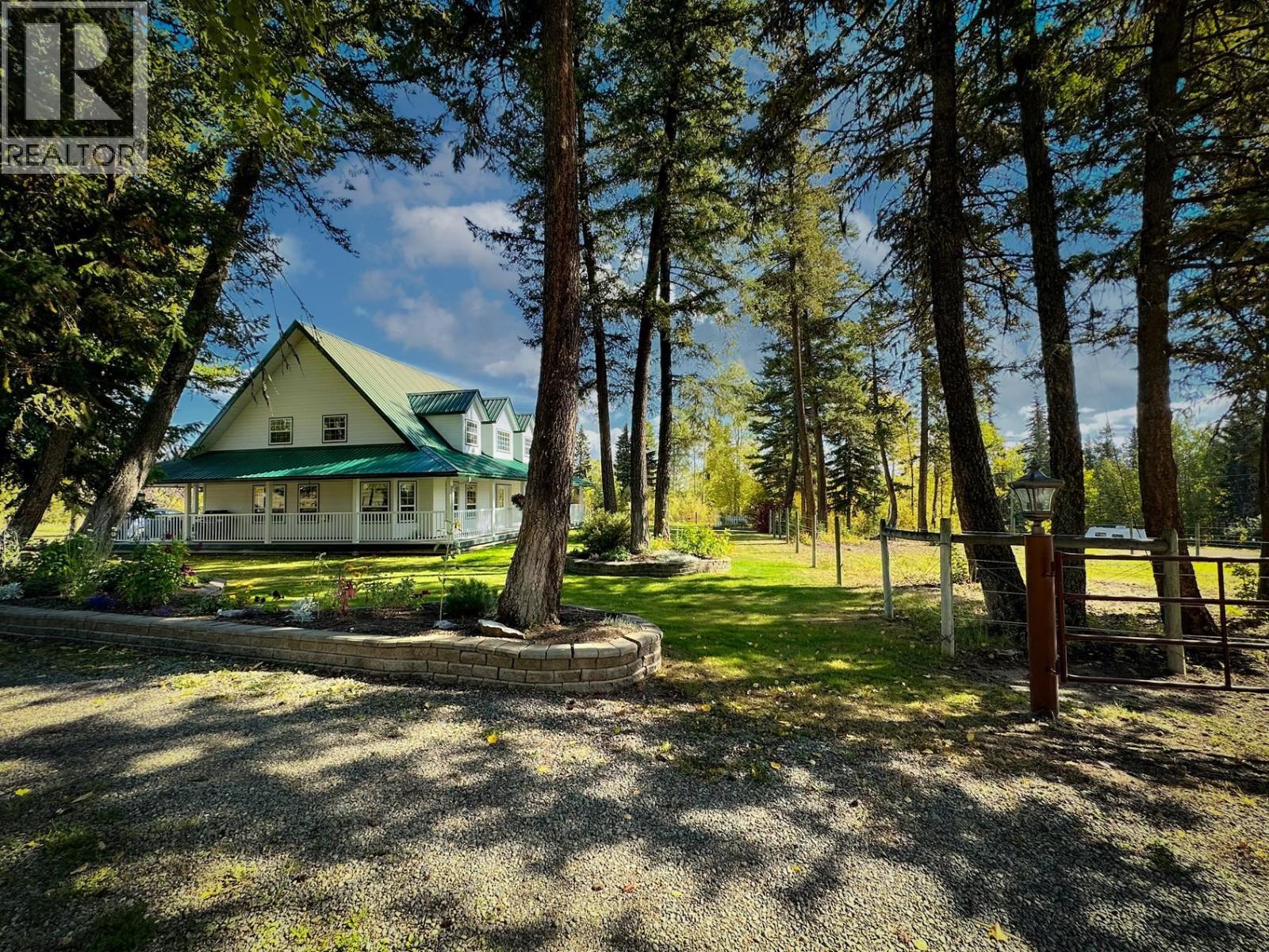 634 Robin Road, Fort St. James, British Columbia  V0J 1P0 - Photo 34 - R3148976