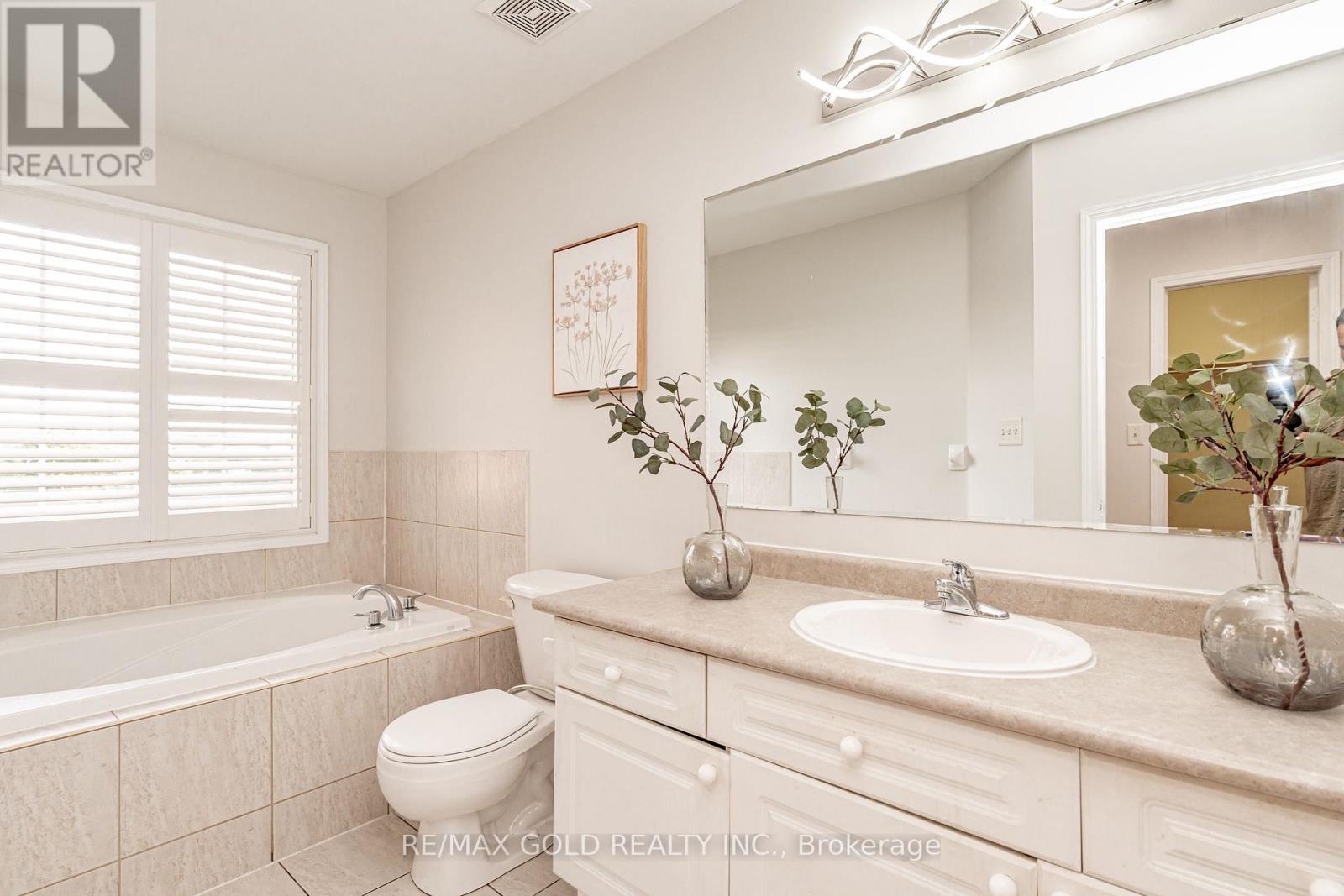 34 Jingle Crescent, Brampton, Ontario  L6S 0B2 - Photo 29 - W13602210