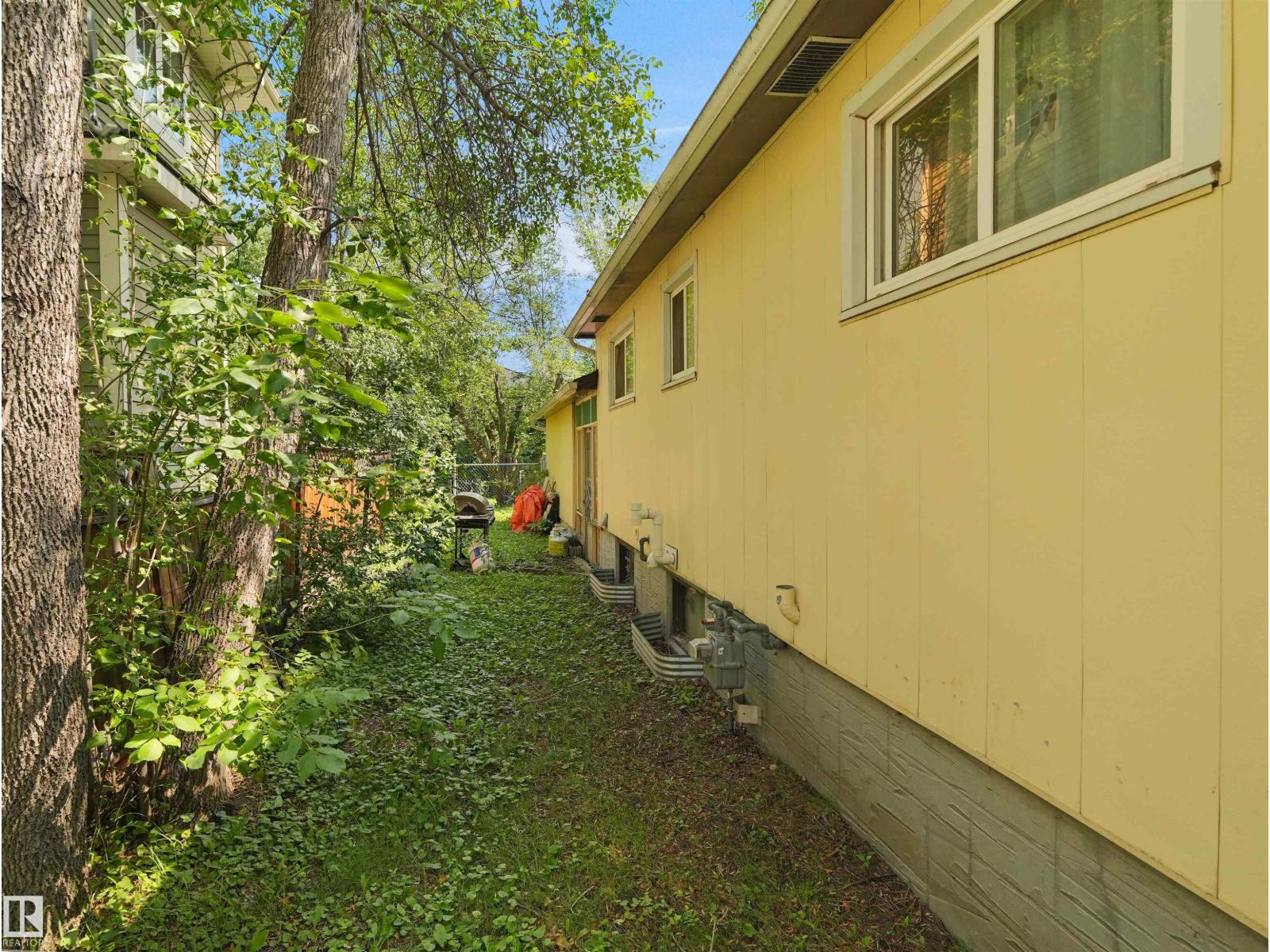 10816 54 Av NW, Edmonton, Alberta  T6H 0T9 - Photo 8 - E4501682