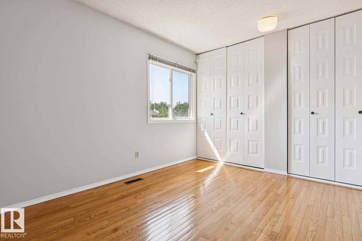 198 Tudor Ln NW, Edmonton, Alberta  T6J 3T5 - Photo 19 - E4501683