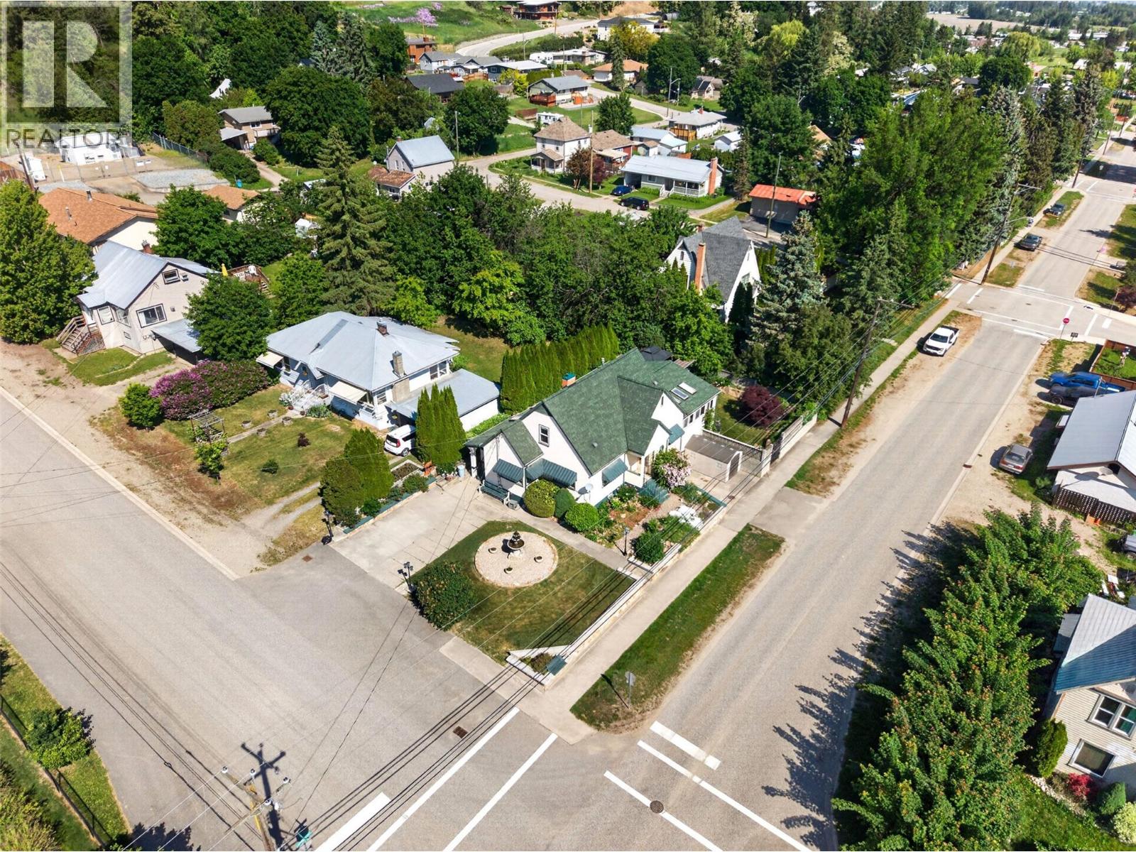 900 Sicamous Street, Enderby, British Columbia  V0E 1V0 - Photo 9 - 10389448