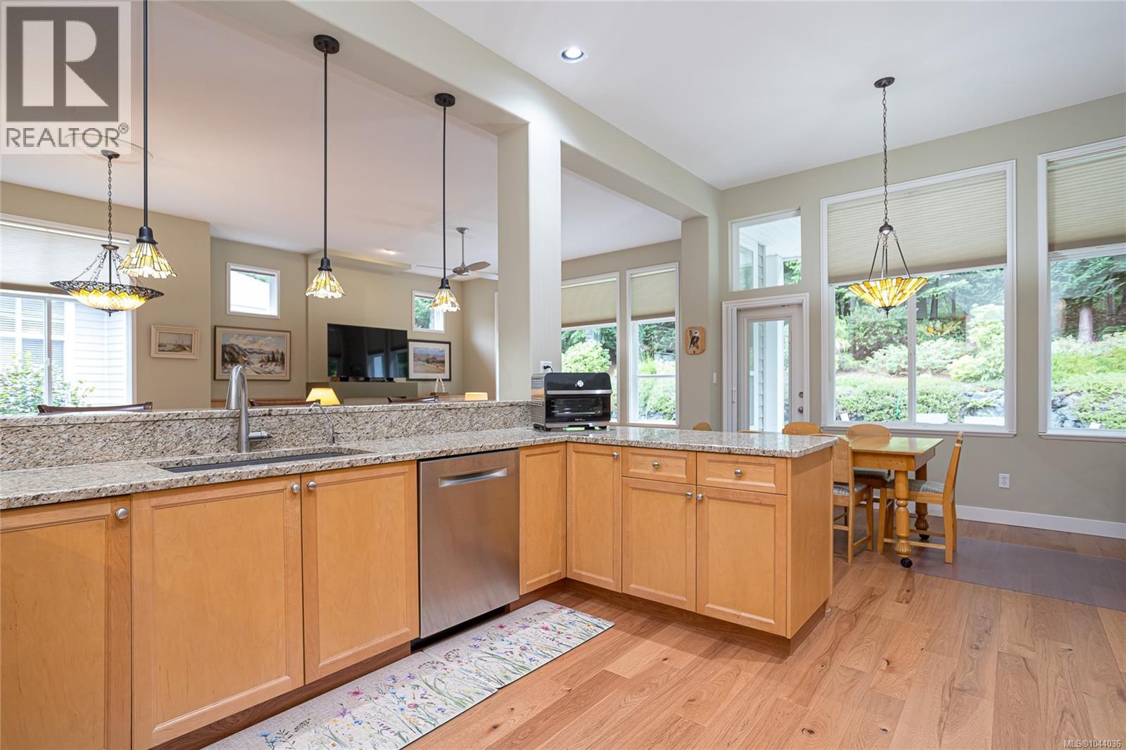 1384 Cape Cod Dr, Parksville, British Columbia  V9P 2Y3 - Photo 5 - 1044036