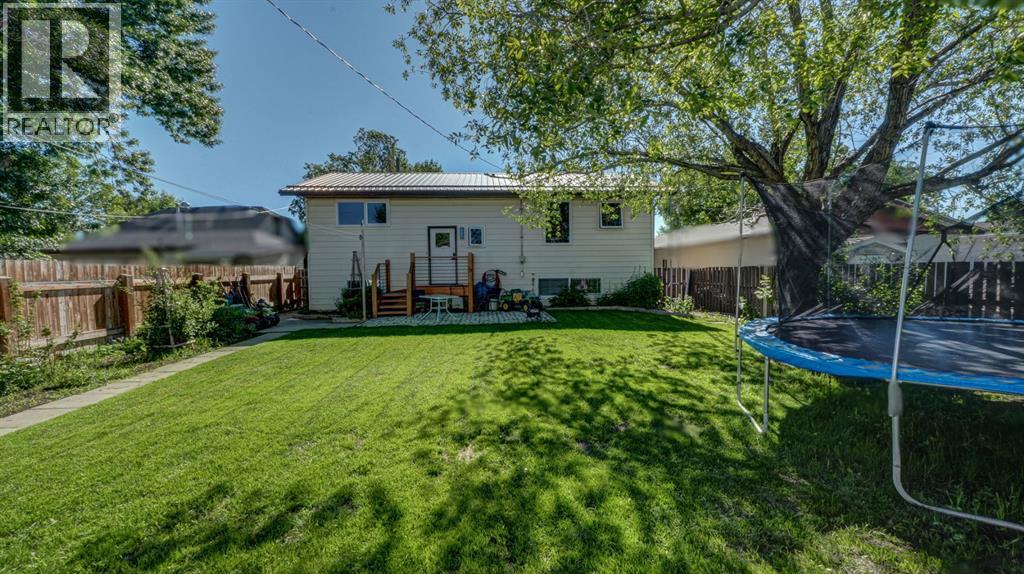 5213 3a Street W, Claresholm, Alberta  T0L 0T0 - Photo 46 - A2323598