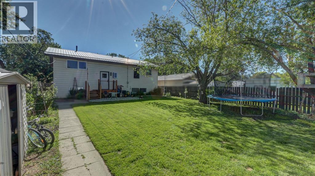 5213 3a Street W, Claresholm, Alberta  T0L 0T0 - Photo 47 - A2323598