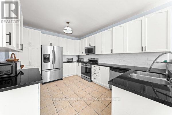 14 Beckenham Road, Brampton, Ontario  L6P 2L7 - Photo 14 - W13627280