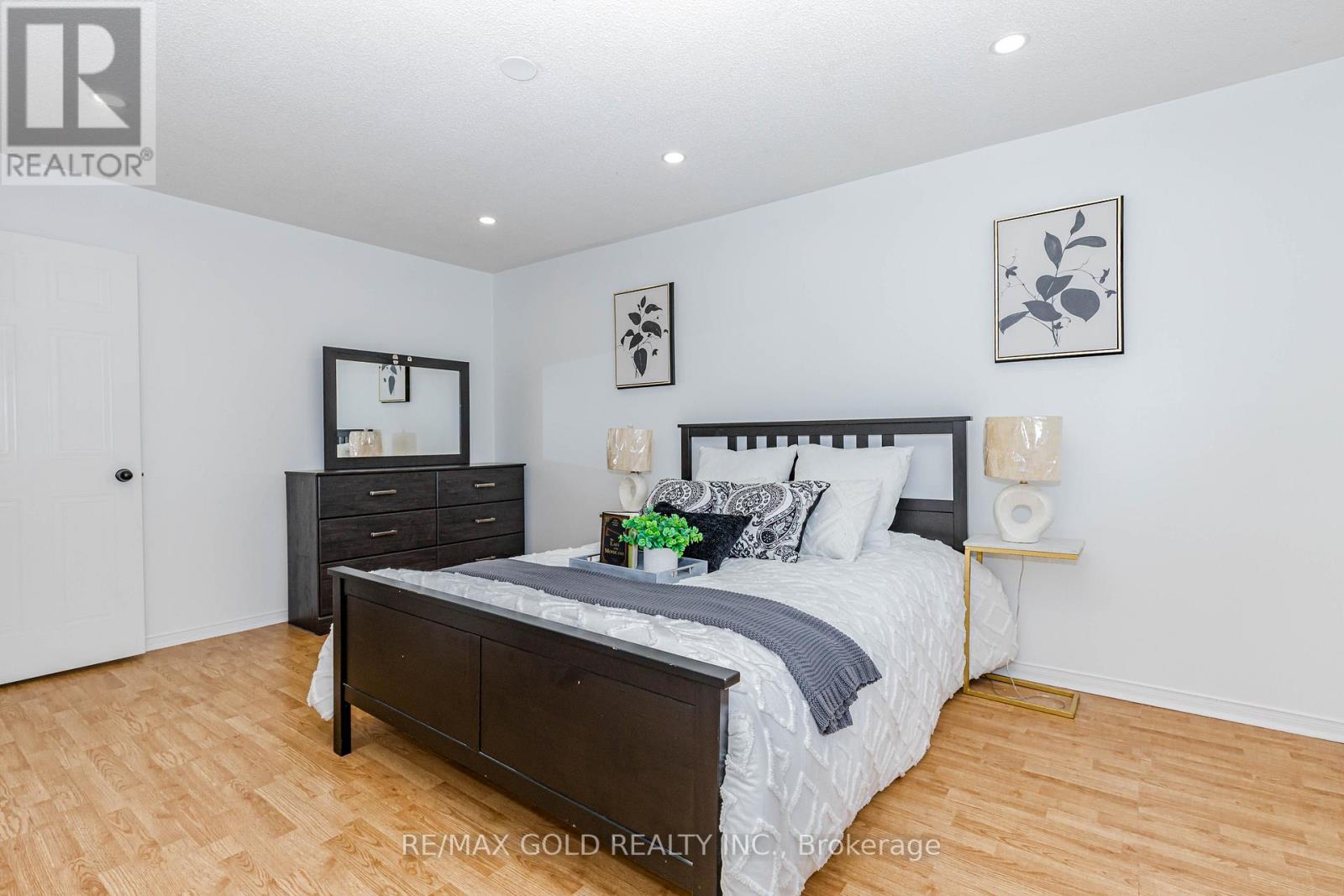 52 Wickstead Court, Brampton, Ontario  L6R 1N8 - Photo 23 - W13627284