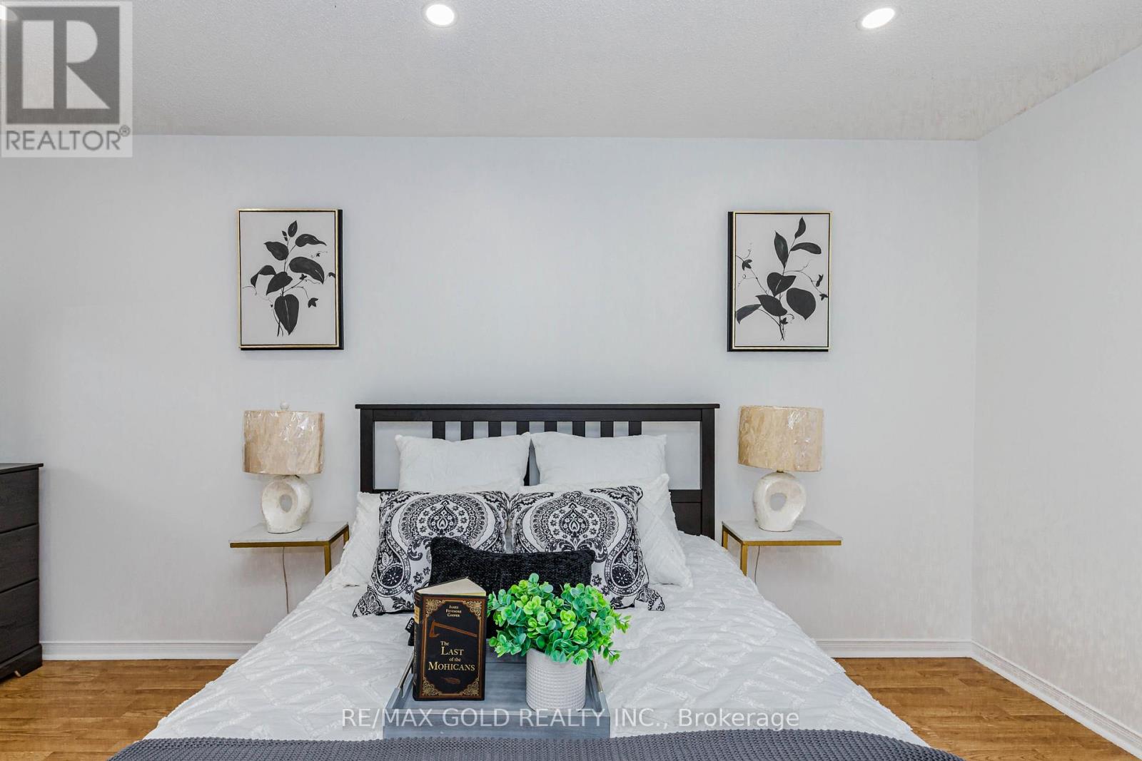 52 Wickstead Court, Brampton, Ontario  L6R 1N8 - Photo 25 - W13627284