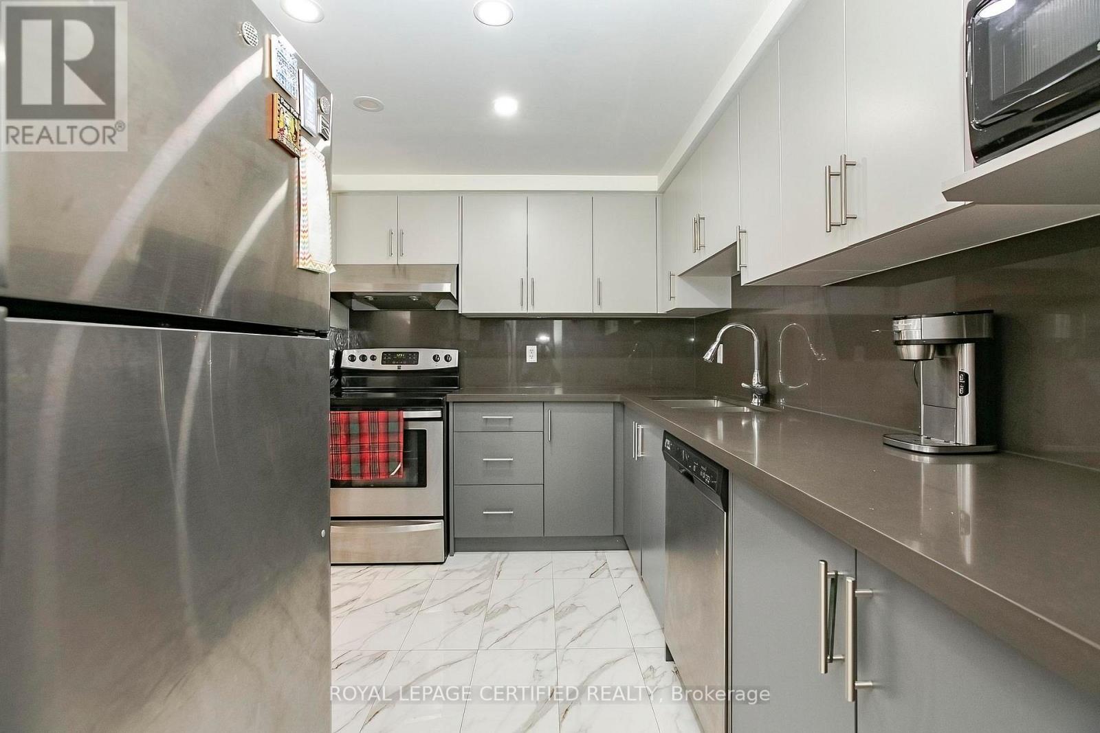 1605 - 135 Hillcrest Avenue, Mississauga, Ontario  L5B 4B1 - Photo 25 - W13627304