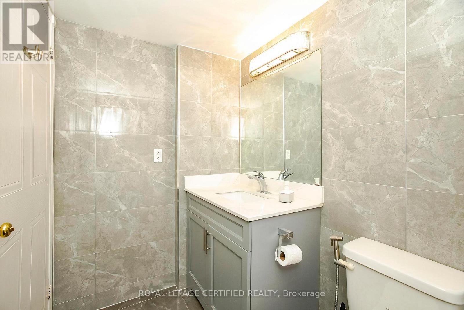 1605 - 135 Hillcrest Avenue, Mississauga, Ontario  L5B 4B1 - Photo 37 - W13627304