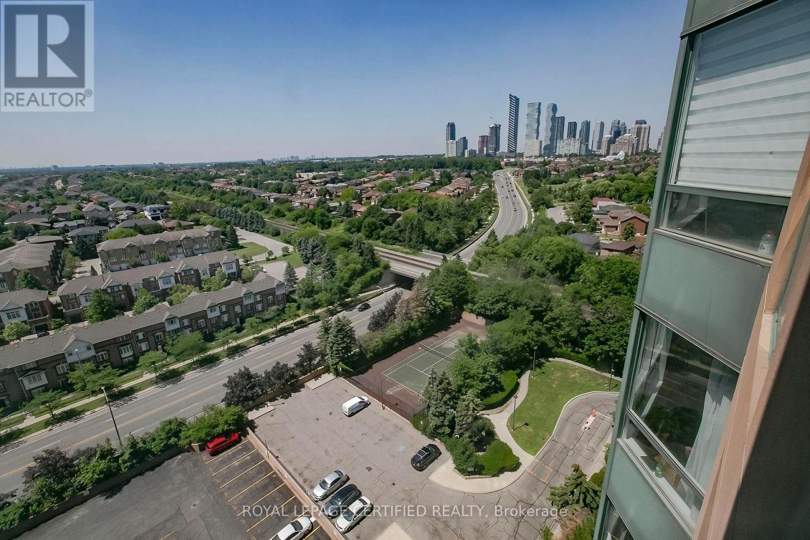 1605 - 135 Hillcrest Avenue, Mississauga, Ontario  L5B 4B1 - Photo 41 - W13627304