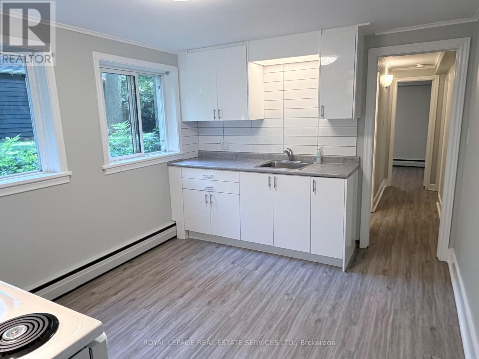 Lower Level 1 - 302 Maple Avenue, Oakville, Ontario  L6J 2H7 - Photo 11 - W13627310