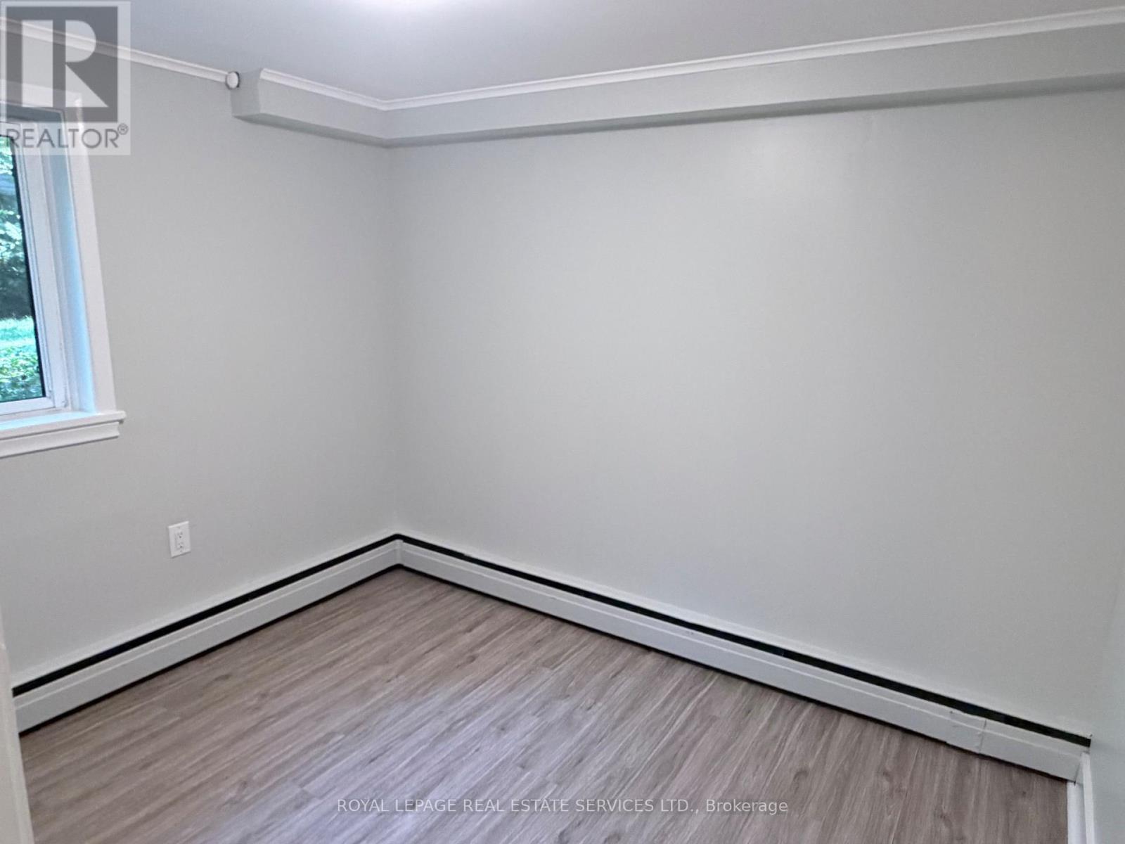 Lower Level 1 - 302 Maple Avenue, Oakville, Ontario  L6J 2H7 - Photo 13 - W13627310