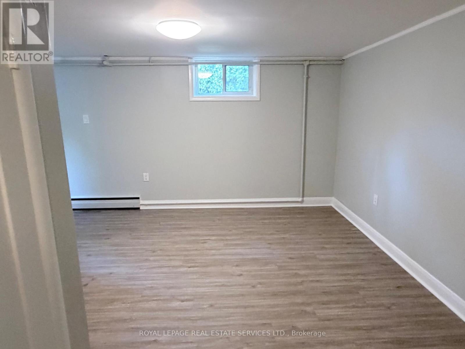 Lower Level 1 - 302 Maple Avenue, Oakville, Ontario  L6J 2H7 - Photo 14 - W13627310