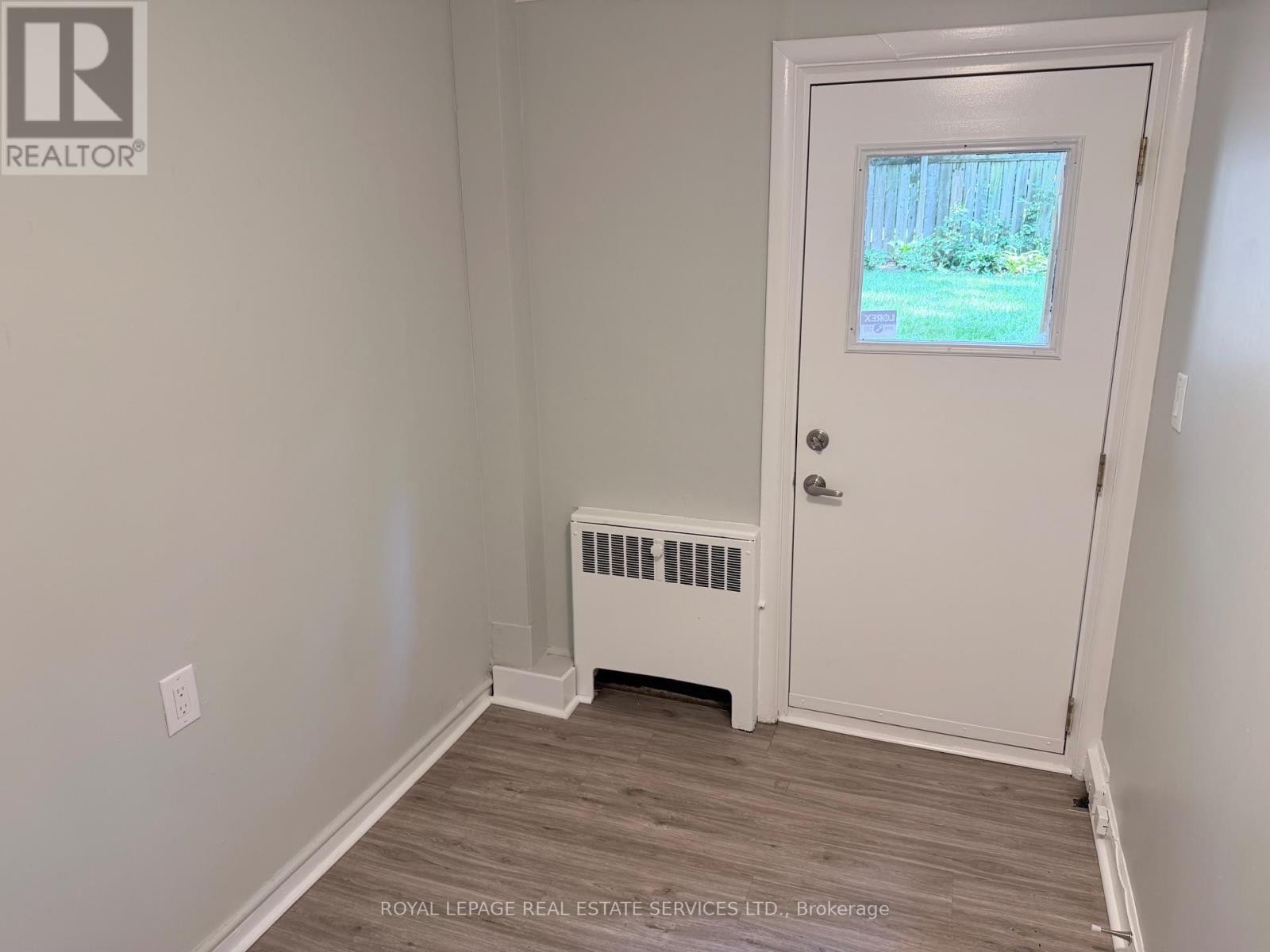 Lower Level 1 - 302 Maple Avenue, Oakville, Ontario  L6J 2H7 - Photo 16 - W13627310