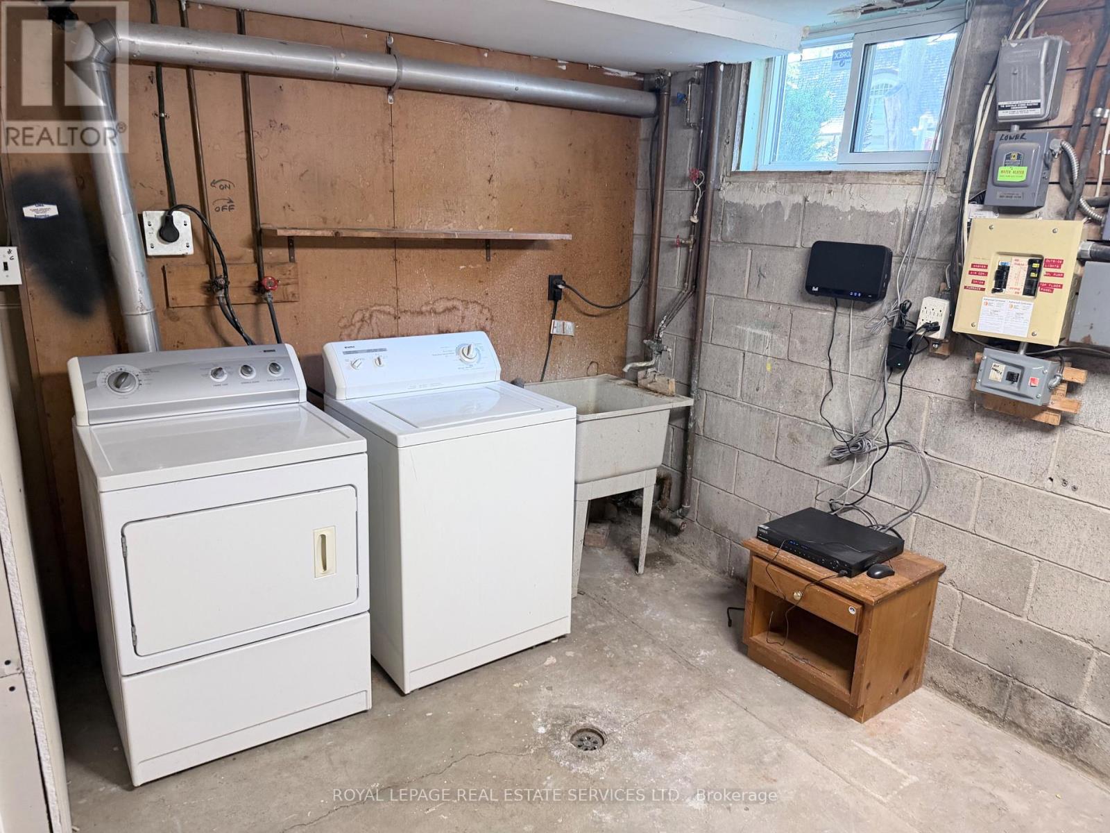 Lower Level 1 - 302 Maple Avenue, Oakville, Ontario  L6J 2H7 - Photo 18 - W13627310