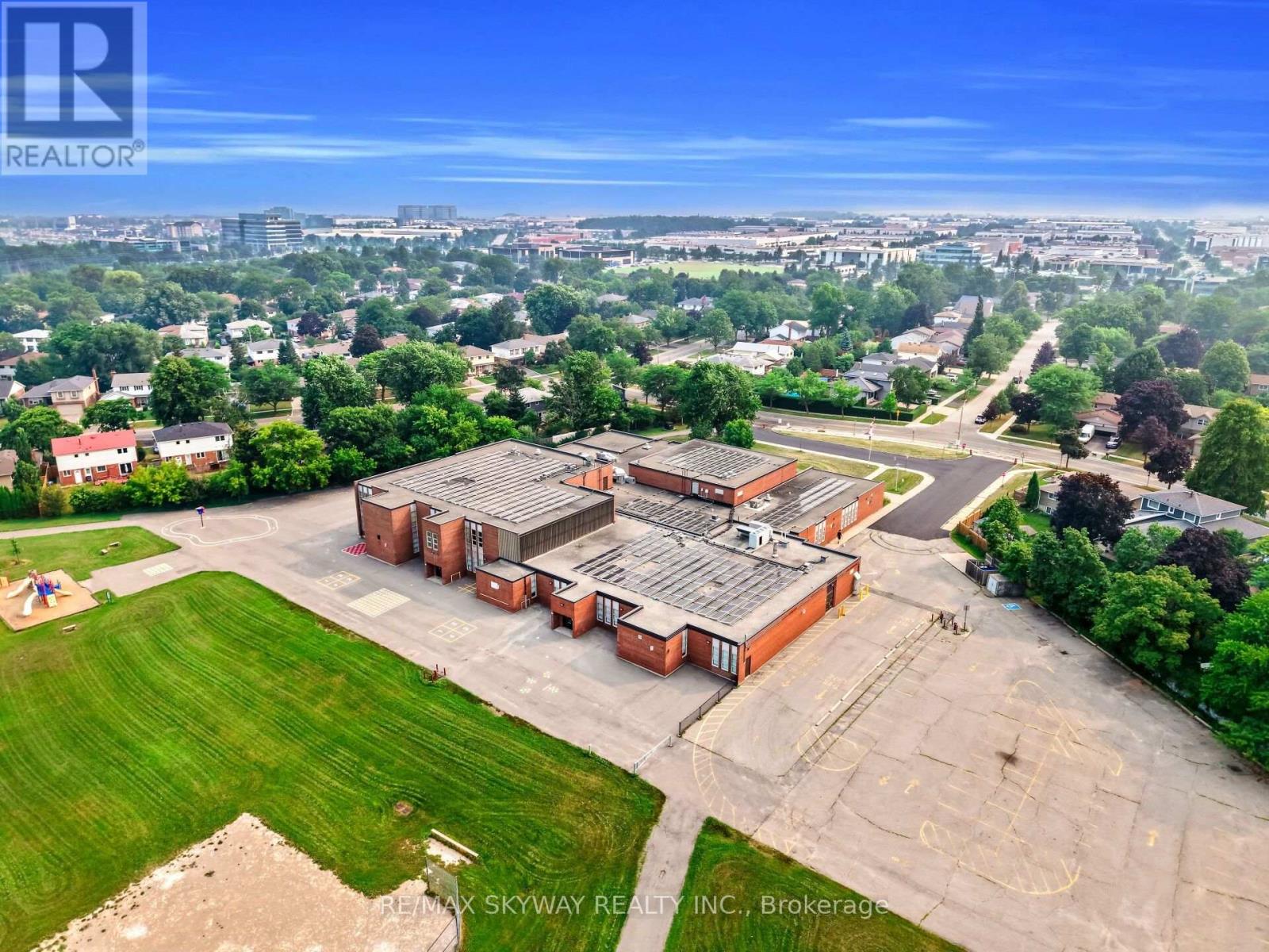 2673 Thorn Lodge Drive, Mississauga, Ontario  L5K 1L1 - Photo 50 - W13627312