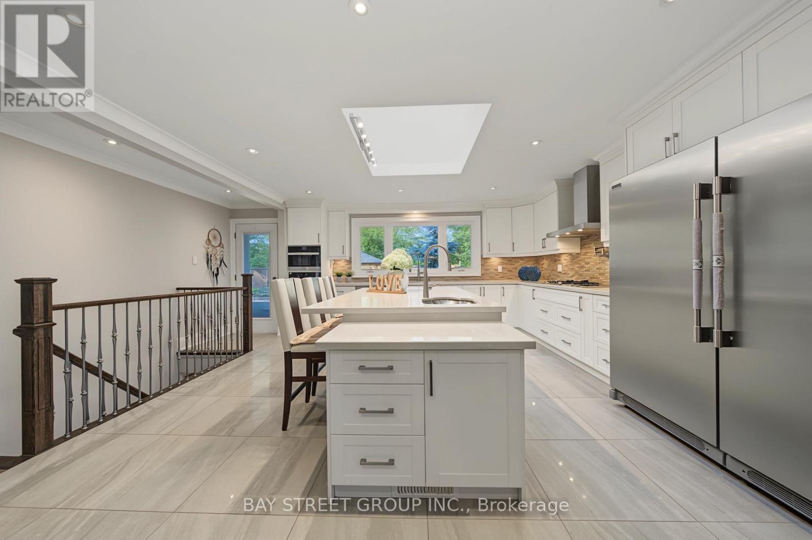 317 WEDGEWOOD DRIVE, Oakville, Ontario