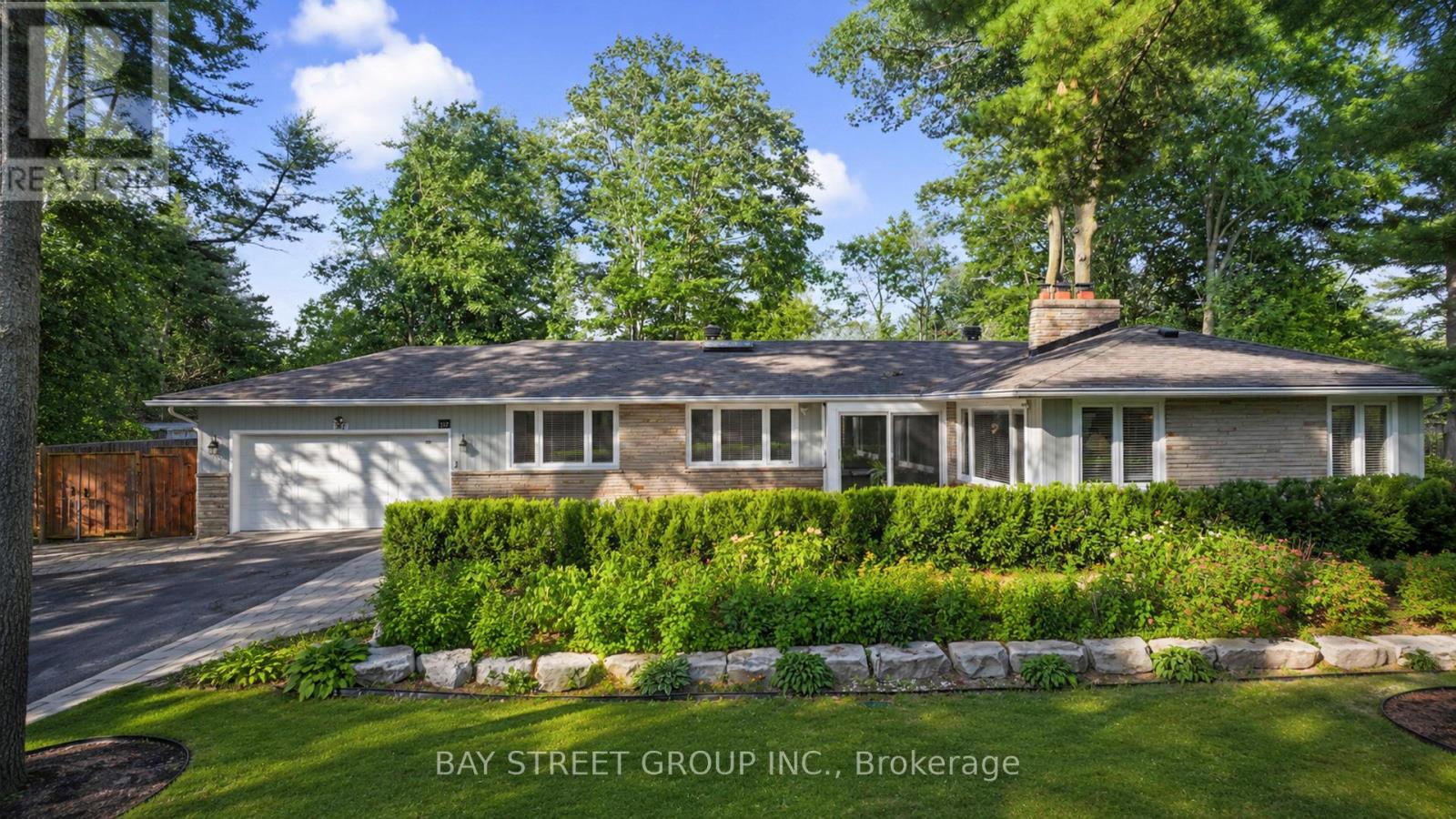 317 Wedgewood Drive, Oakville, Ontario  L6J 4R6 - Photo 5 - W13627364