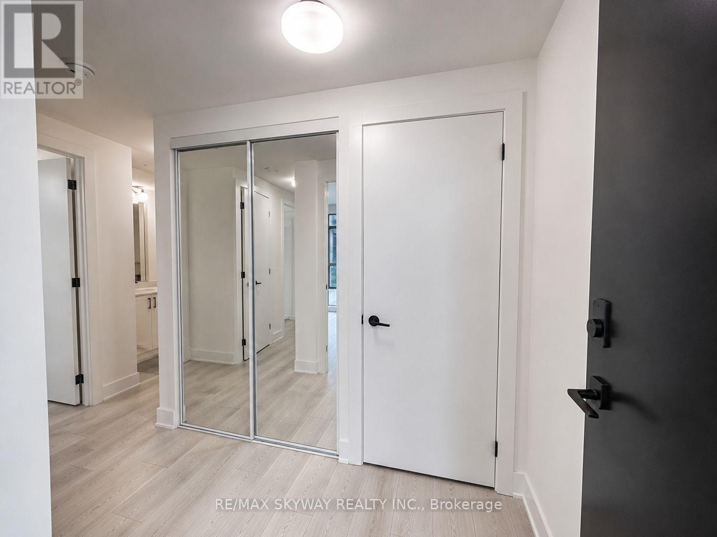 217 - 2450 Old Bronte Road, Oakville, Ontario  L6M 5P6 - Photo 8 - W13627390
