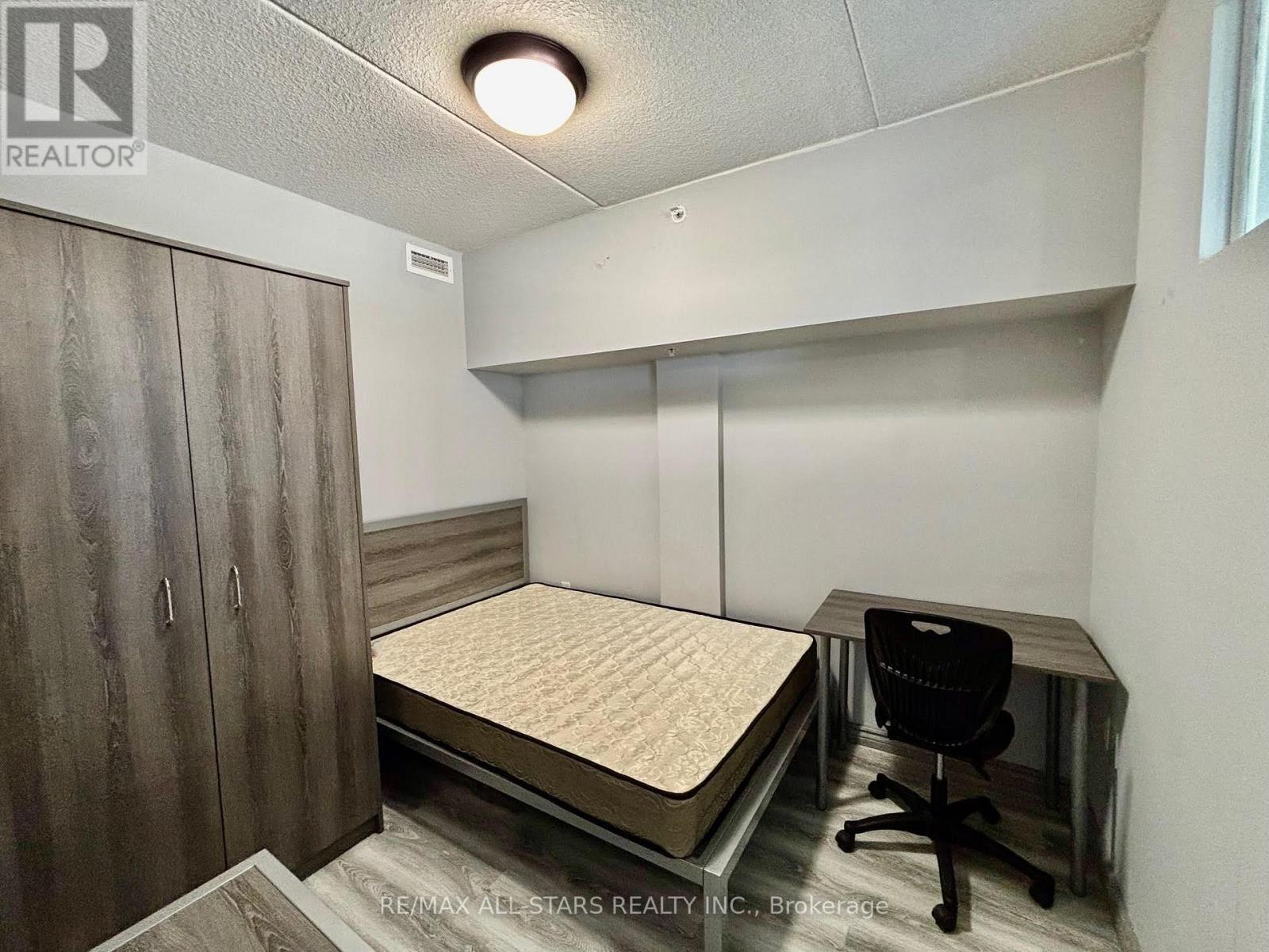 507 - 275 Larch Street, Waterloo, Ontario  N2L 3R2 - Photo 10 - X13627302