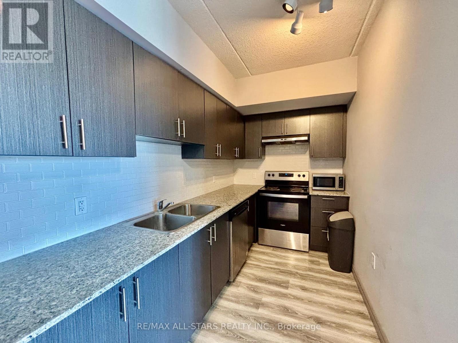 507 - 275 Larch Street, Waterloo, Ontario  N2L 3R2 - Photo 6 - X13627302