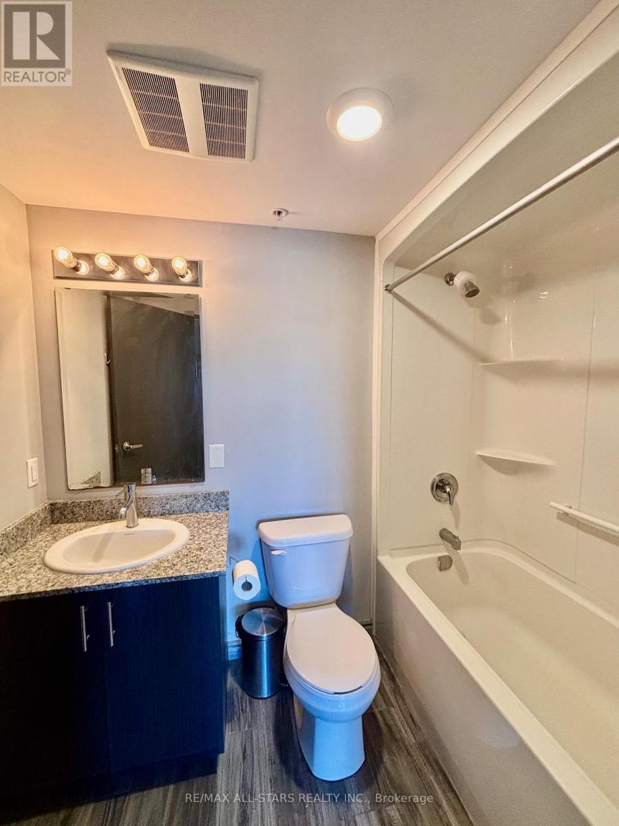 507 - 275 Larch Street, Waterloo, Ontario  N2L 3R2 - Photo 8 - X13627302