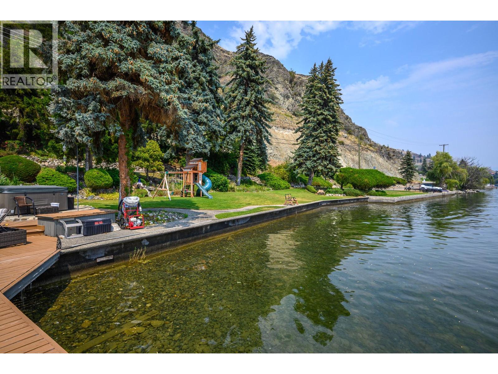 8180 Tronson Road, Vernon, British Columbia  V1H 1C8 - Photo 3 - 10376203
