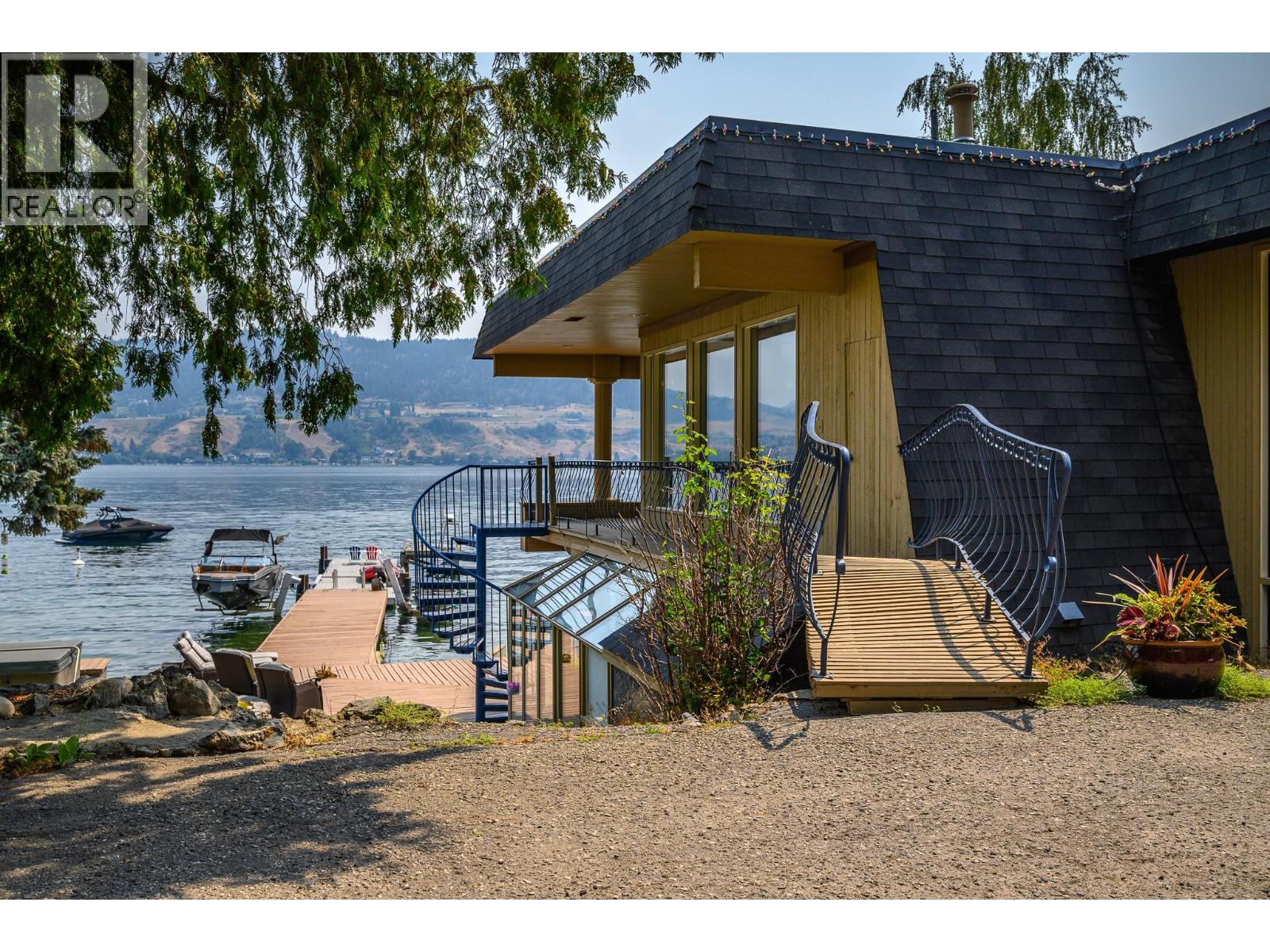 8180 Tronson Road, Vernon, British Columbia  V1H 1C8 - Photo 22 - 10376203