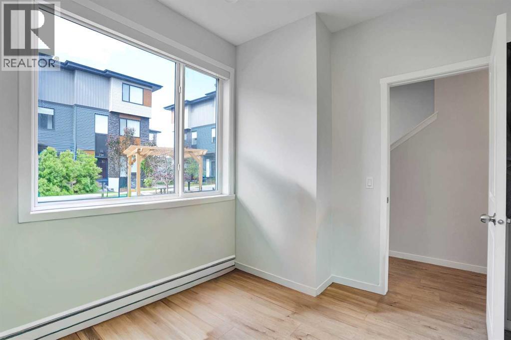 104 Corner Glen Circle NE, Calgary, Alberta T3N 2E2 - Photo 9 - A2322574