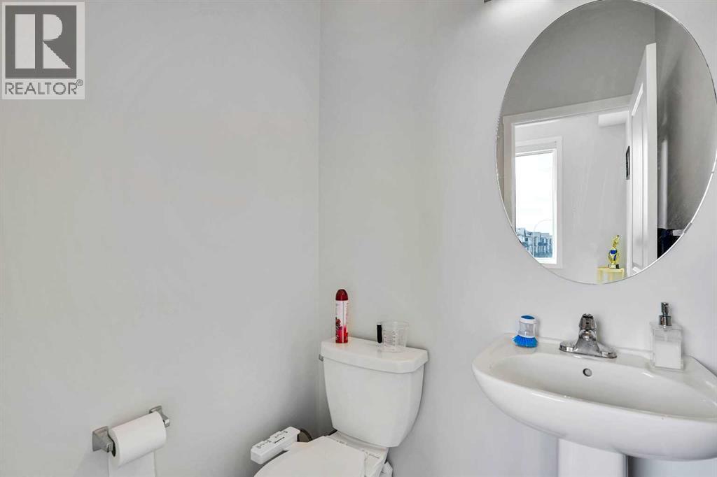 104 Corner Glen Circle NE, Calgary, Alberta T3N 2E2 - Photo 31 - A2322574
