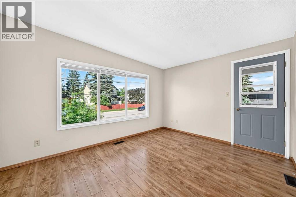 5113 17 Avenue NW, Calgary, Alberta  T3B 0P8 - Photo 10 - A2327732