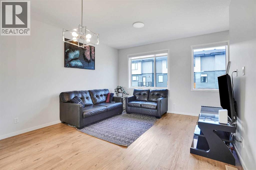 104 Corner Glen Circle NE, Calgary, Alberta T3N 2E2 - Photo 13 - A2322574