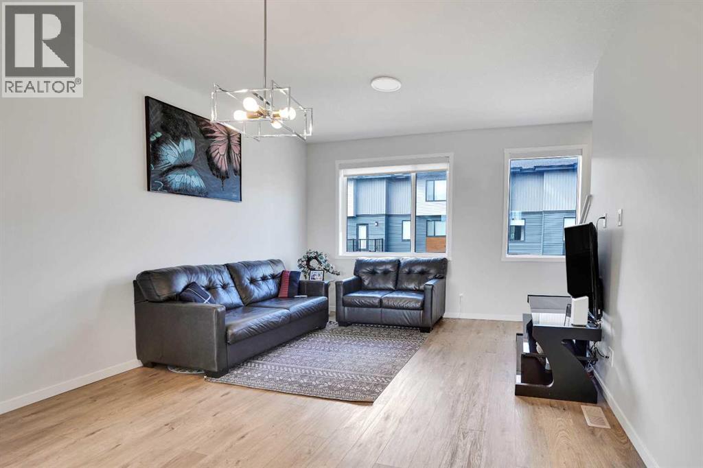 104 Corner Glen Circle NE, Calgary, Alberta T3N 2E2 - Photo 16 - A2322574