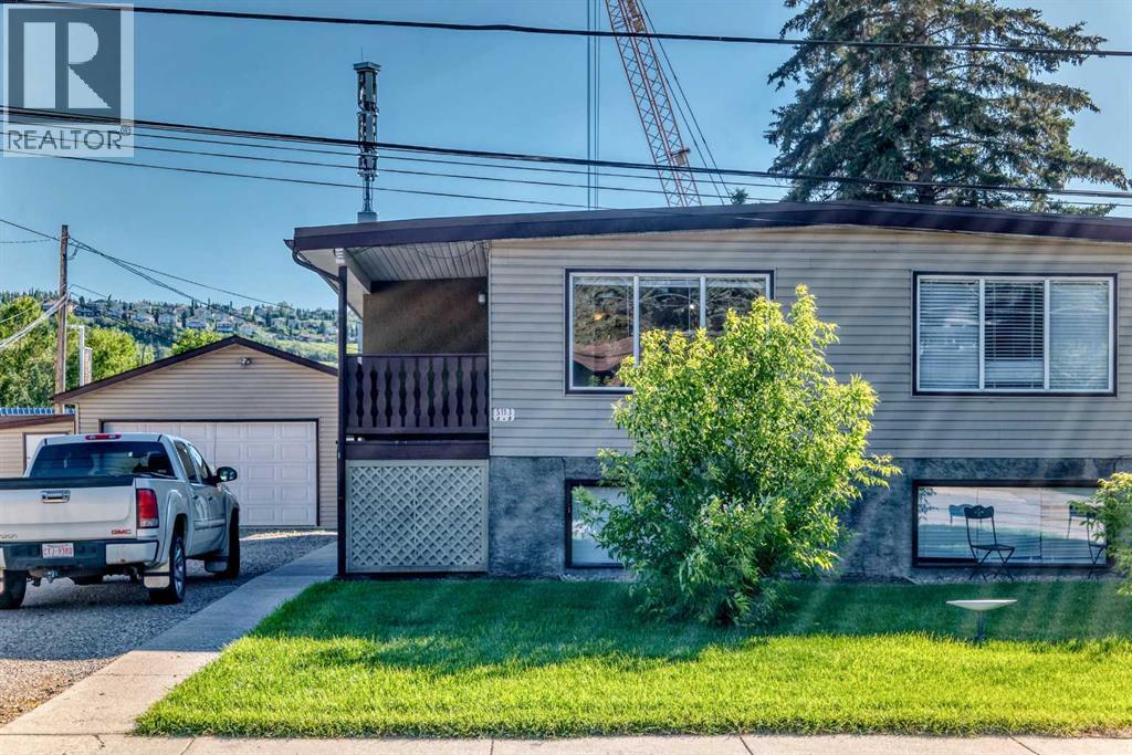5113 17 Avenue NW, Calgary, Alberta  T3B 0P8 - Photo 2 - A2327732