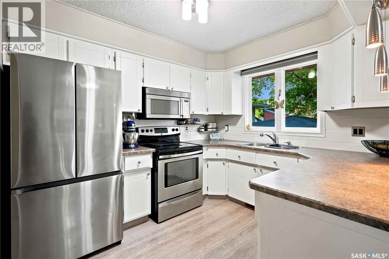 111 Minot Drive, Regina, Saskatchewan S4X 1B6 - Photo 14 - SK044220