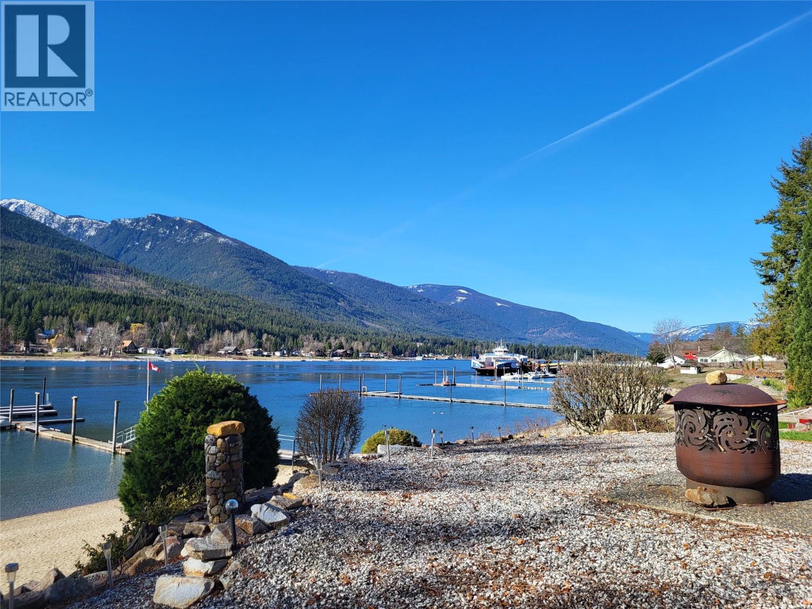 8350 Busk Road, Balfour, British Columbia  V0G 1C0 - Photo 1 - 10385667
